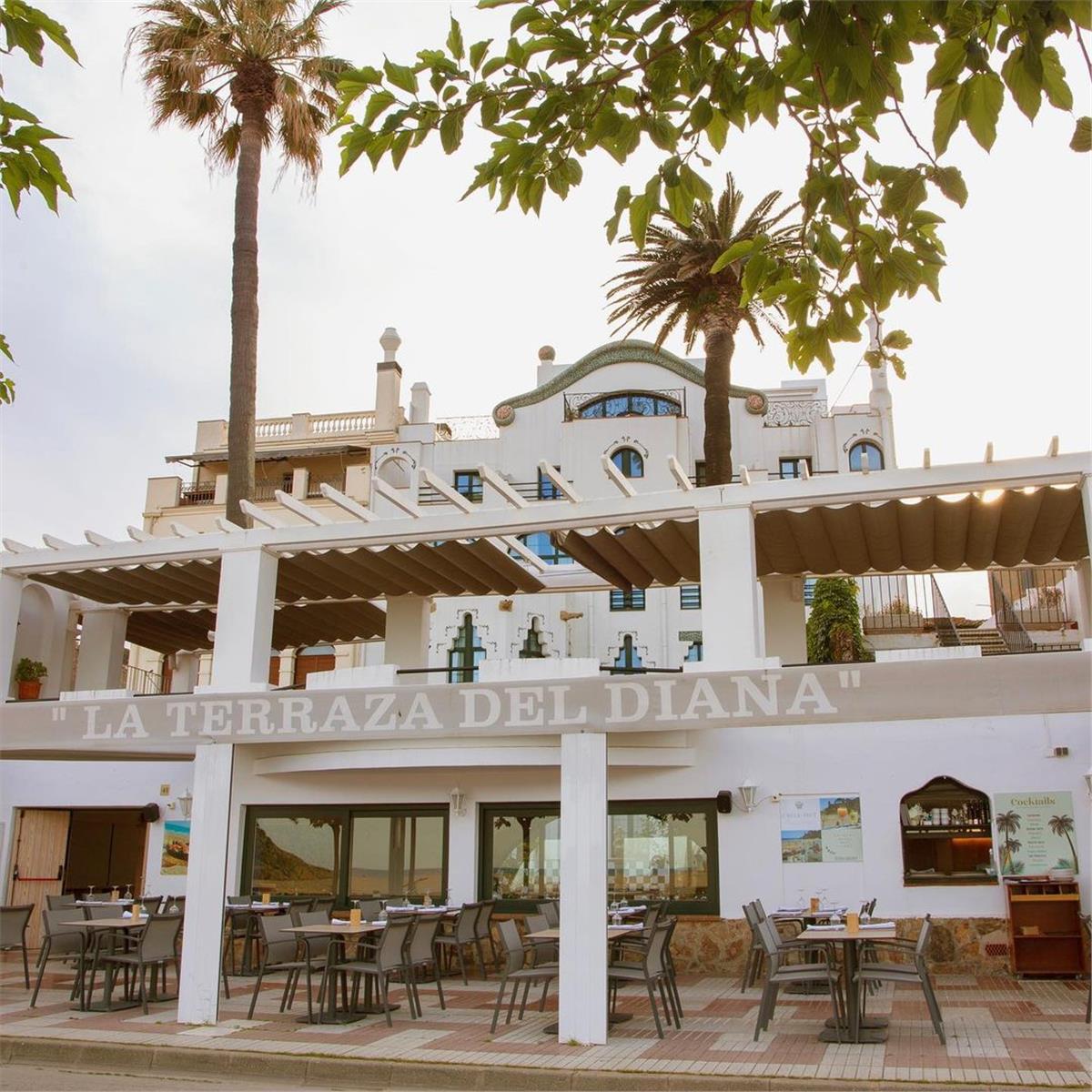 Çeşme Kalkışlı Kuzey ve Güney Ada ile Feribot Bileti Dahil 2 Gece 3 Gün Konaklamalı Sakız Adası Turu