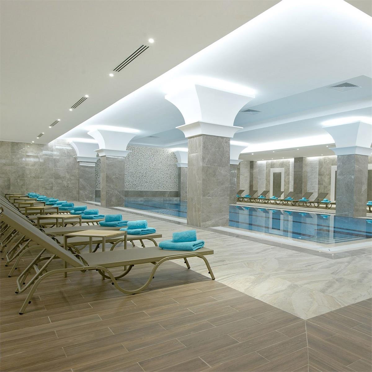 İZMIR ÇIKIŞLI YILBAŞI ÖZEL 3 GECE 4 GÜN ALUSSO THERMAL HOTEL SPA & CONVENTION CENTER KONAKLAMALI YILBAŞI GALA YEMEĞI