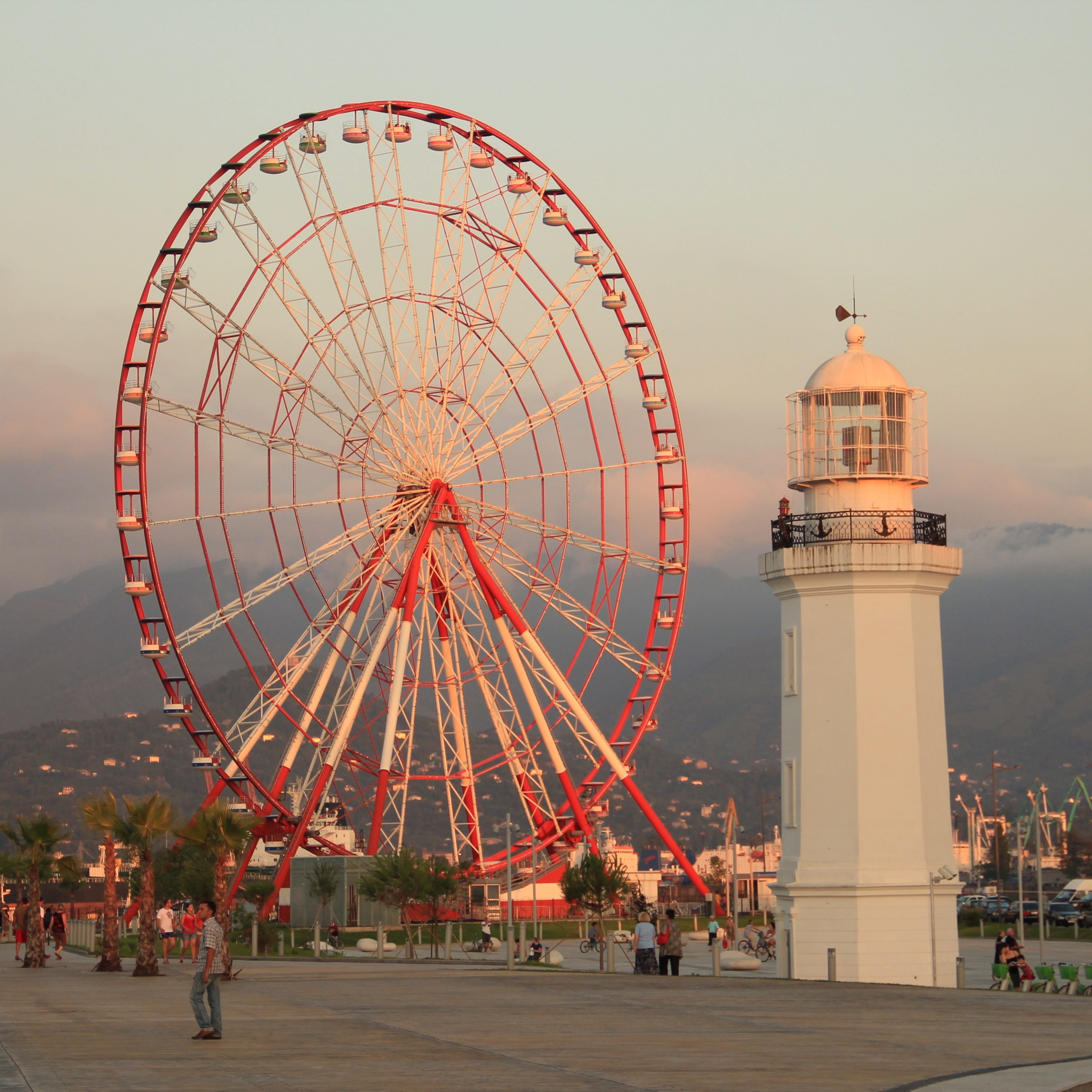 İzmir'den Uçaklı 3 gece 4 gün 5* Euphoria Batumi Convention & Casino Hotel Konaklamalı Batum Turu (Ramazan Bayramı Özel)