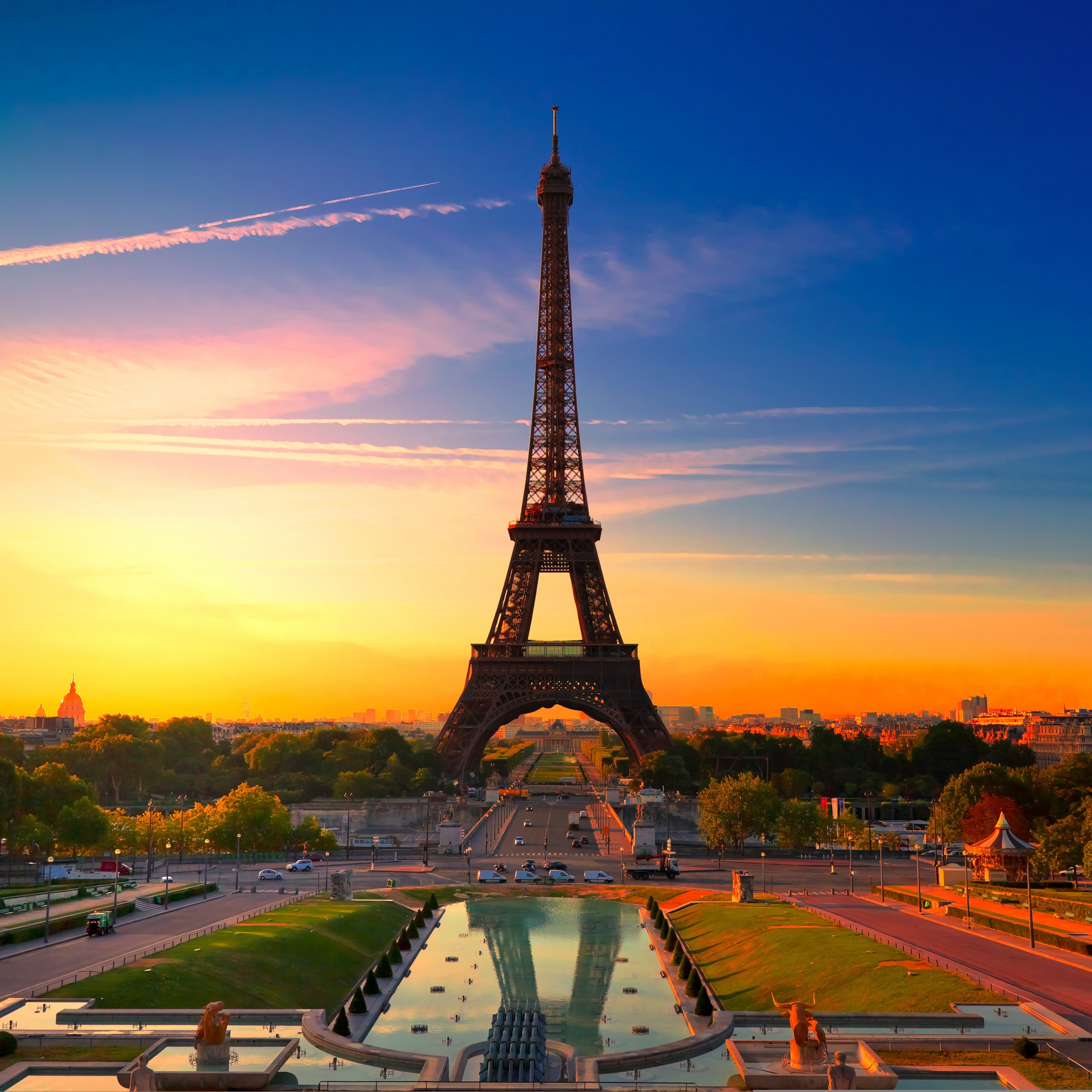 İzmir'den Uçak İle Kalkışlı 4 Gece 5 Gün Konaklamalı Paris & Disneyland & Brüksel & Amsterdam Turu