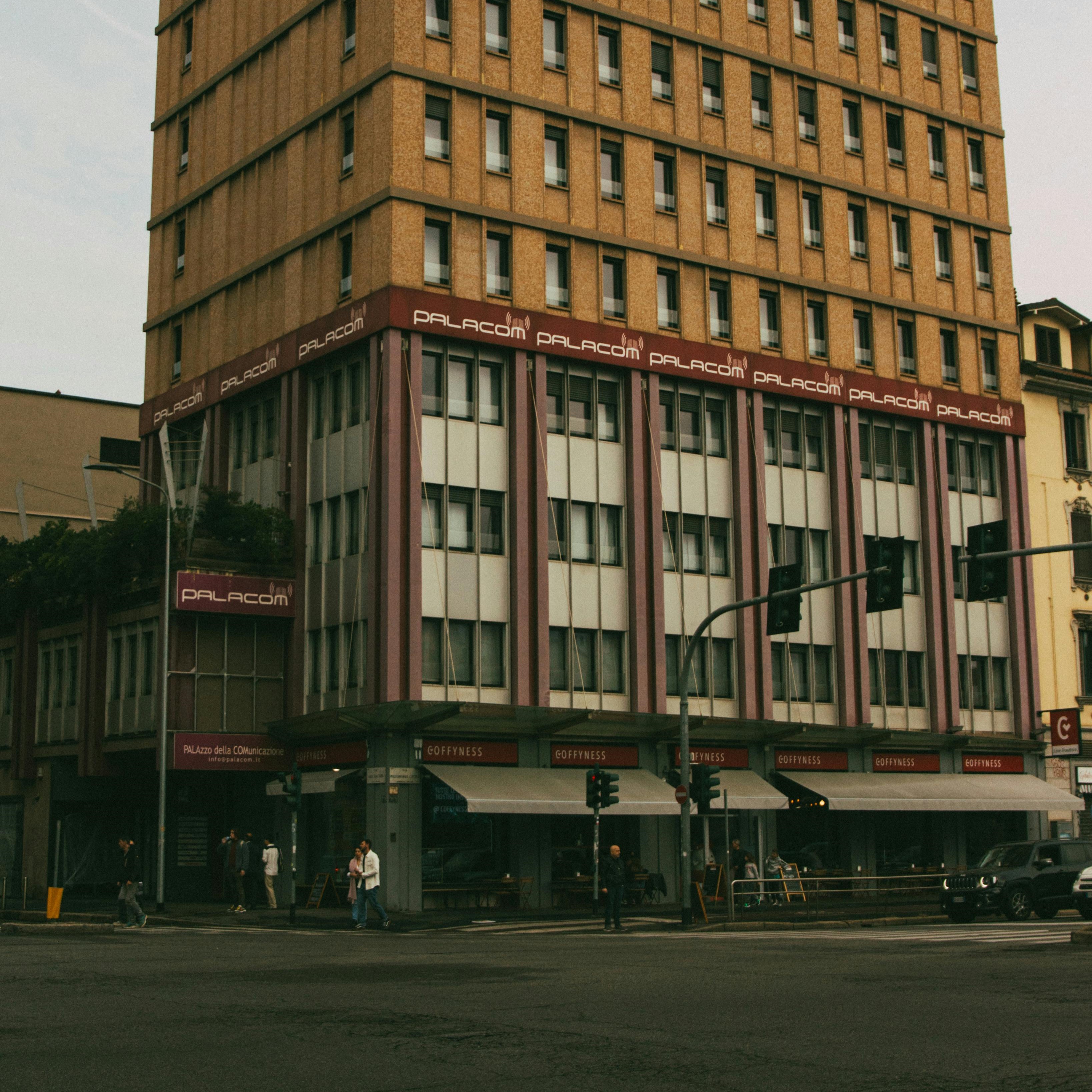 İzmir'den Uçaklı 4 Gece 5 Gün Konaklamalı Ramazan Bayramı Özel Masal Kasabaları Ve Alp Dağları Zirve Yolculuğu