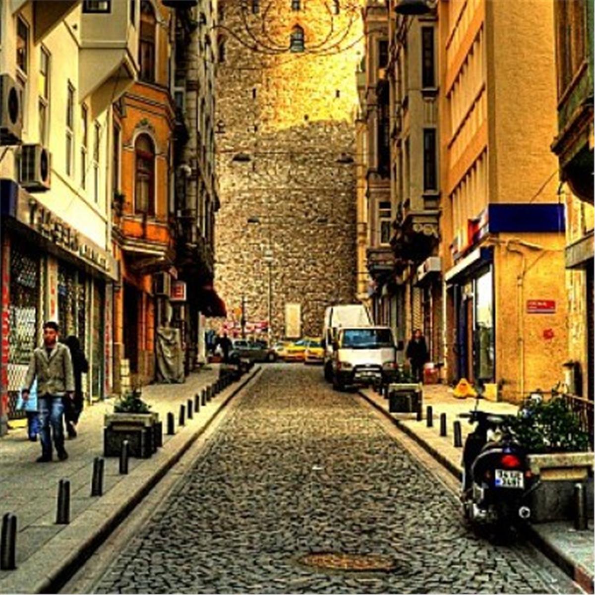 İZMIR'DEN KALKIŞLI 1 GECE 2 GÜN KONAKLAMALI İSTANBUL VE KARTEPE TURU
