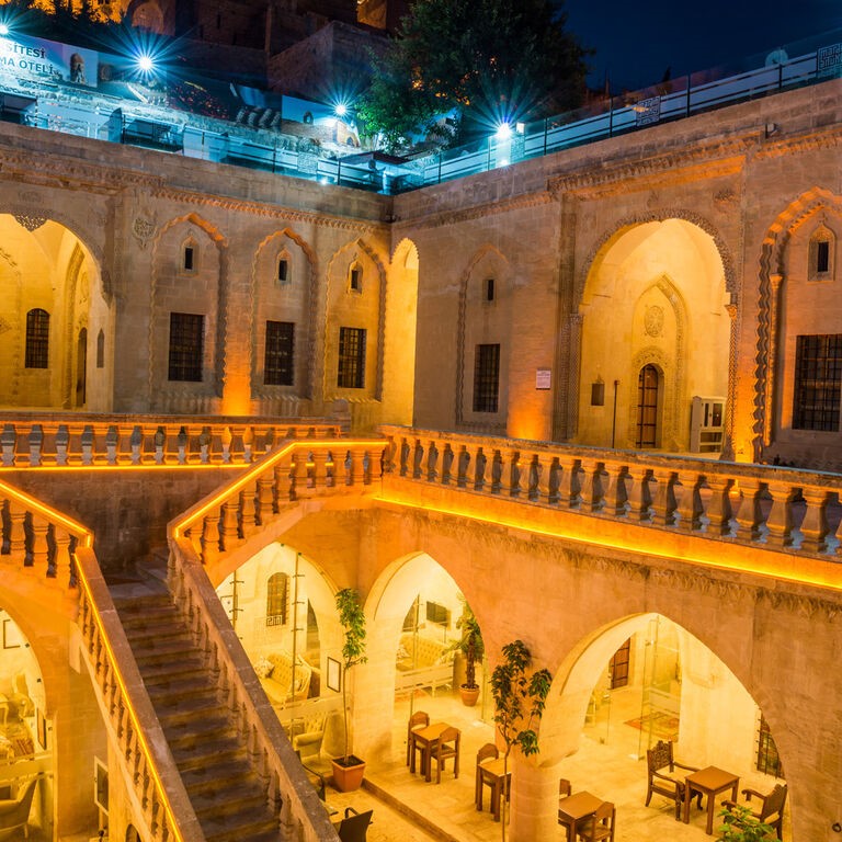 İzmir'den Uçaklı 4 Gece 5 Gün Konaklamalı Deluxe GAP Rüyası Turu