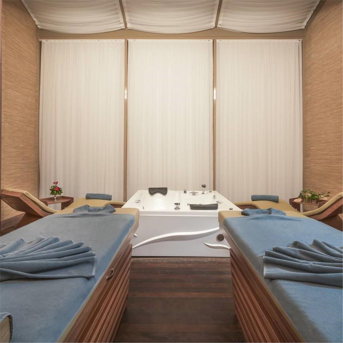 KIBRIS CONCORDE LUXURY RESORT & CONVENTION & SPA ULTRA HERŞEY DAHIL KONAKLAMA SEÇENEKLERI