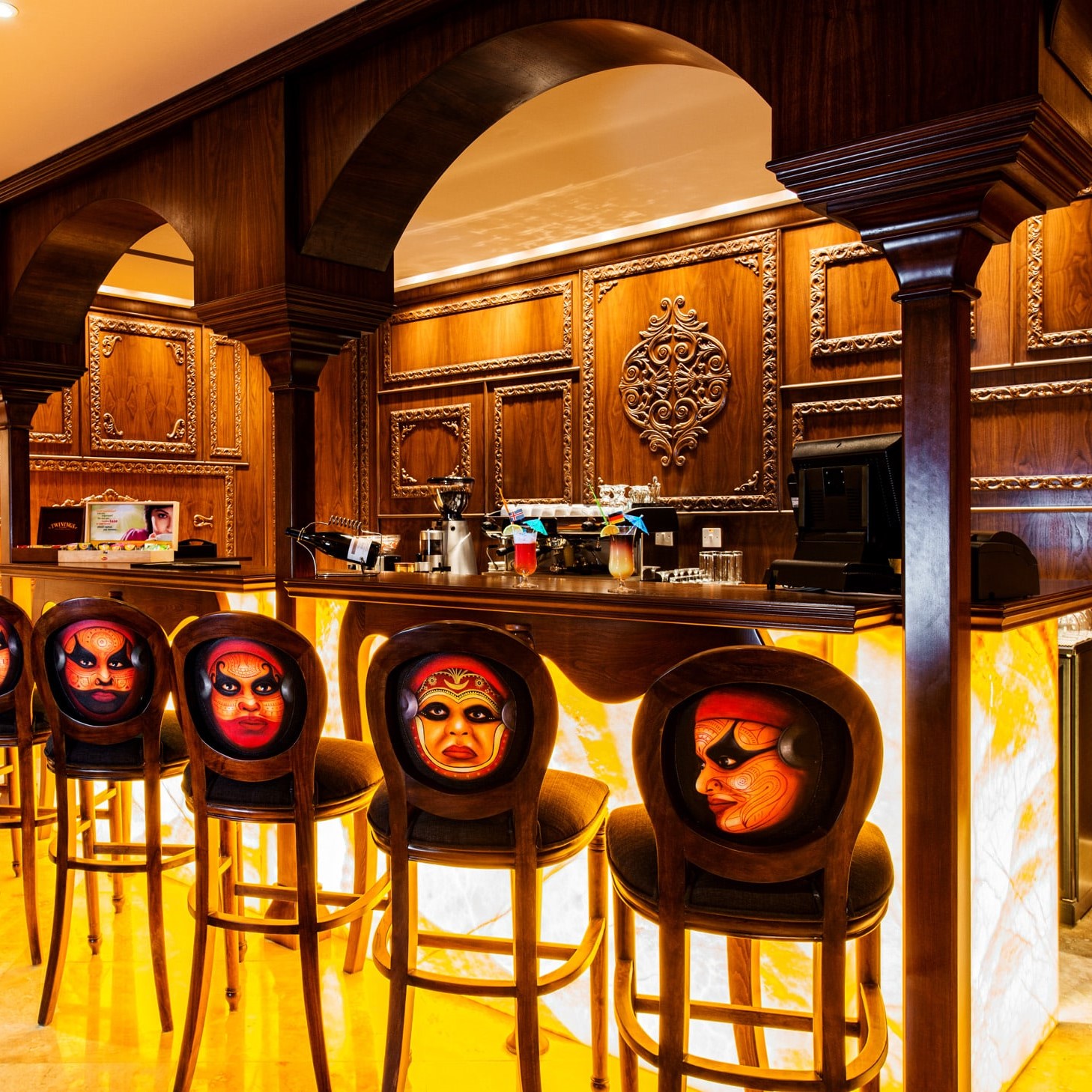 İzmir'den Uçak İle Hareketli 3 Gece 4 Gün 4 Yıldızlı Olive Tree Hotel Konaklamalı Kıbrıs Turu