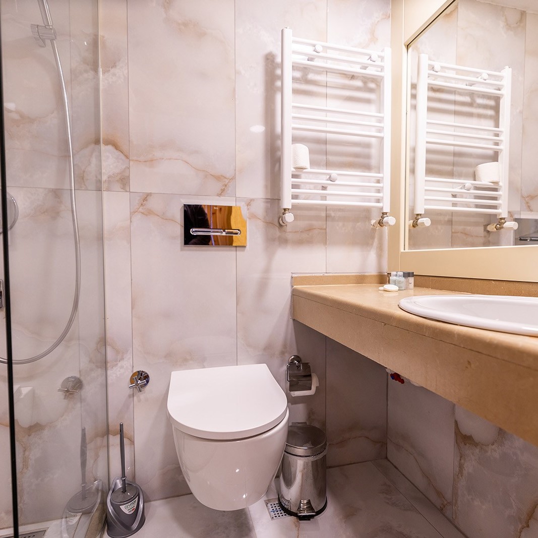 İzmir'den Otobüslü 2 Gece 3 Gün Fahri Uludağ Hotel Dağ Konaklamalı Kayak Turu