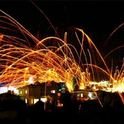 SAKIZ ADASI ROKET SAVAŞLARI