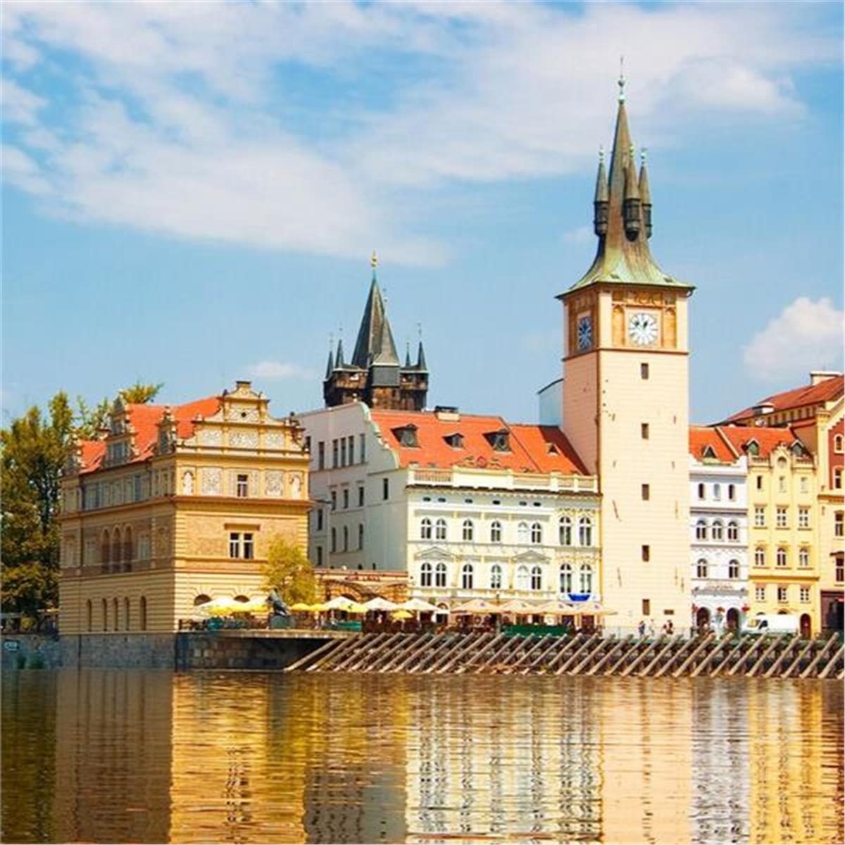 İzmir'den Uçaklı Yılbaşı Özel 4 Gece 5 Gün Konaklamalı Tüm Ekstralar Dahil Münih & Hallstat & Salzburg & Viyana Turu