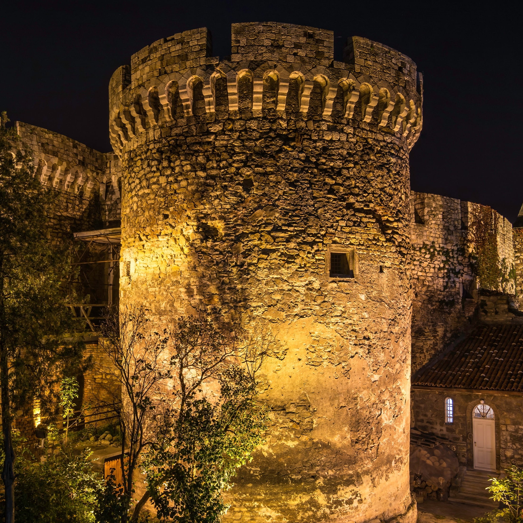 İzmir'den Uçak İle Hareketli ve Vizesiz 3 Gece 4 Gün 4* Belgrad Royal Inn Hotel Konaklamalı Belgrad Noel Pazarları Turu