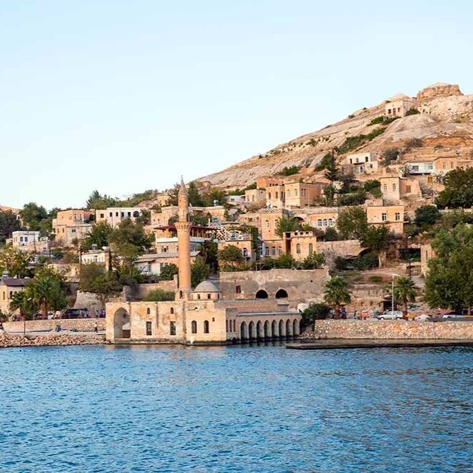 İzmir'den Kalkışlı Uçaklı ve 4 Gece 5 Gün Konaklamalı Gap Turu (Adana Gidiş - Adana Dönüş)