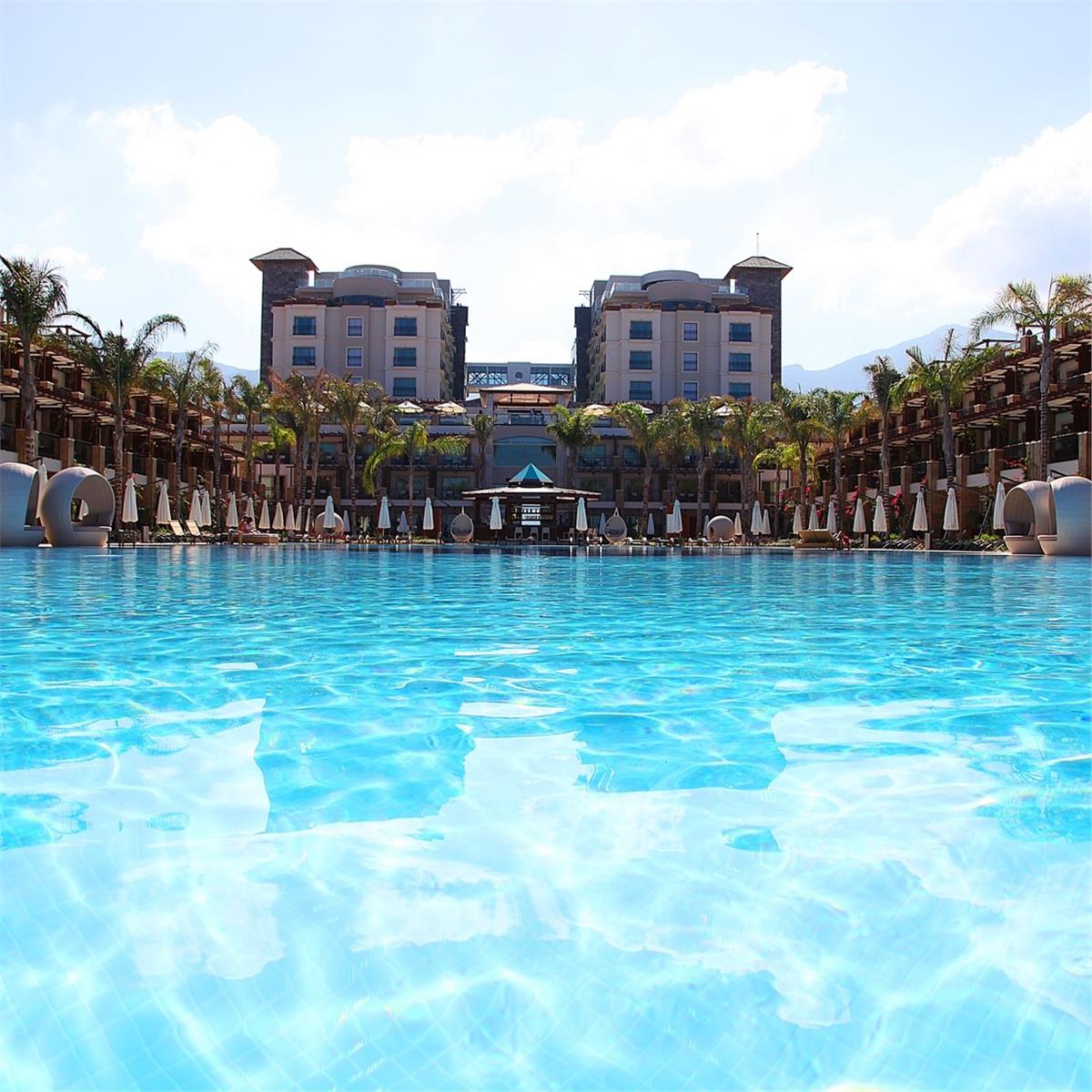KIBRIS CRATOS PREMIUM HOTEL PORT SPA TAM PANSIYON PLUS KONAKLAMA