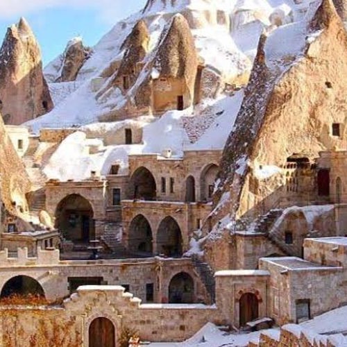 İzmir'den Otobüs İle Çıkışlı 2 Gece 3 Gün 5 Yıldız Konaklamalı Kapadokya, Kayseri ve Erciyes Kayak Merkezi Turu