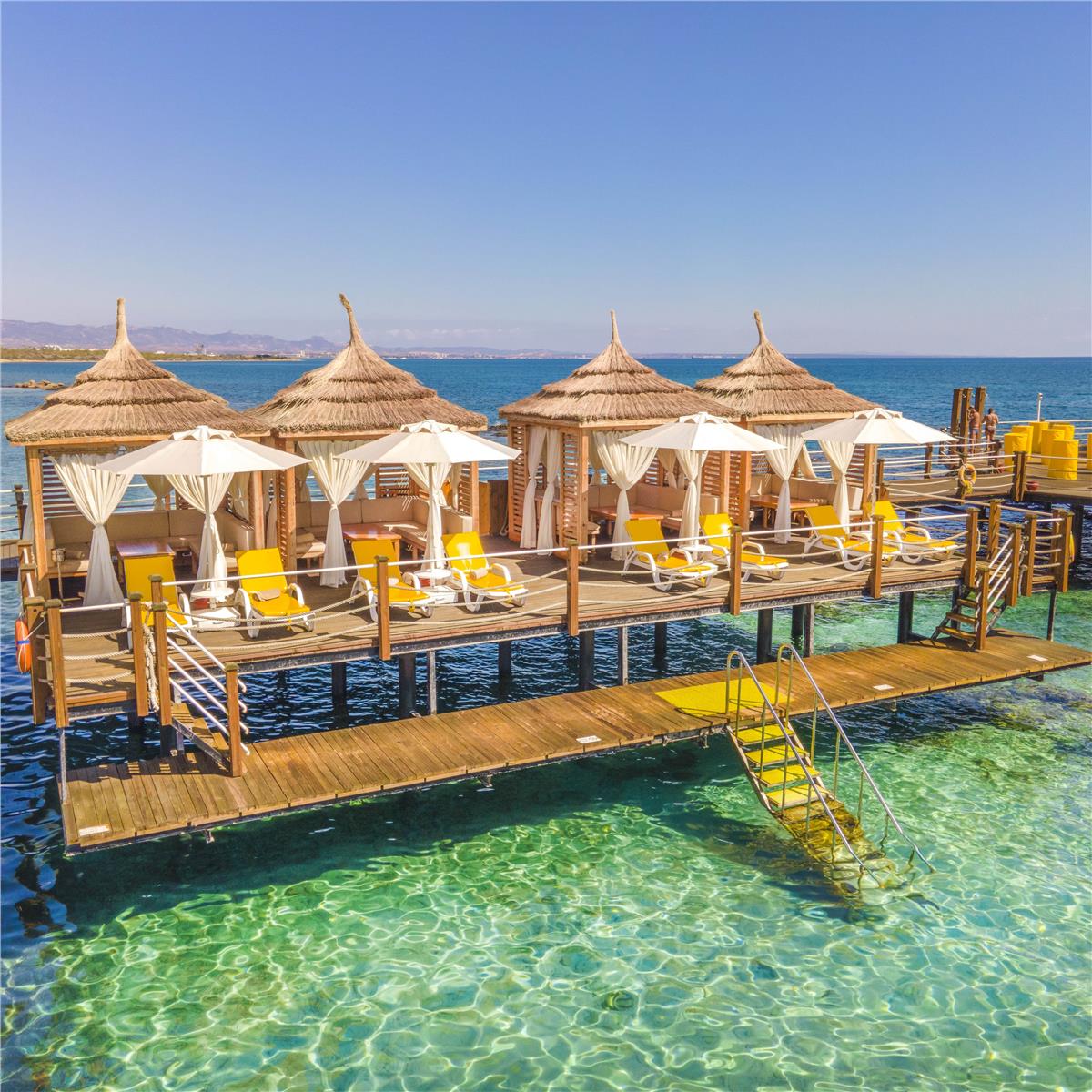 KIBRIS SALAMIS BAY CONTI RESORT HOTEL'DE GÜLDEN YILBAŞI GALASI