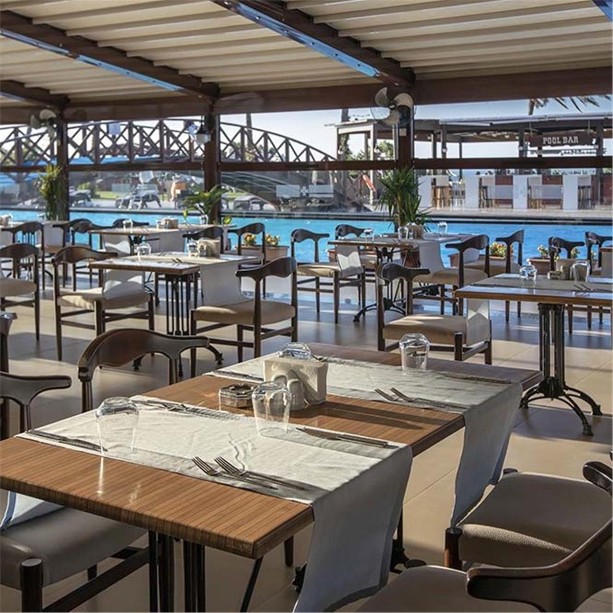 GIRNE MERIT PARK HOTEL'DE ÖZCAN DENIZ YILBAŞI GALA