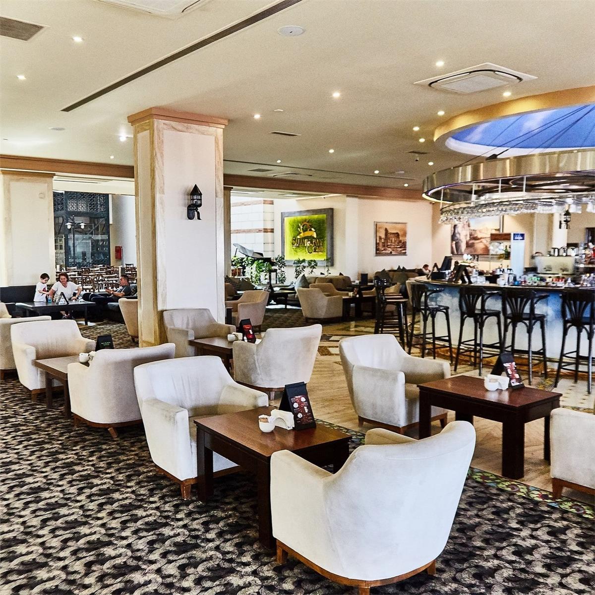 KIBRIS SALAMIS BAY CONTI RESORT HOTEL'DE GÜLDEN YILBAŞI GALASI