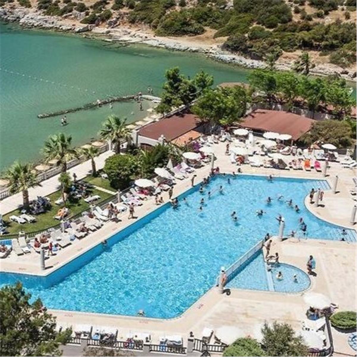 İZMIR ÇIKIŞLI YILBAŞI ÖZEL 2 GECE 3 GÜN KONAKLAMALI TUSAN BEACH RESORT HOTEL KUŞADASI 2024 YILBAŞI GALA YEMEĞI