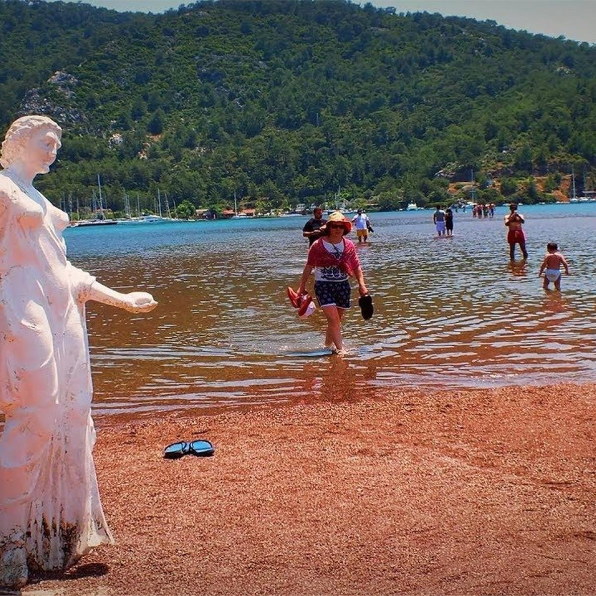 İzmir çıkışlı günübirlik Datça, Marmaris Kız Kumu, Turgut şelalesi turu
