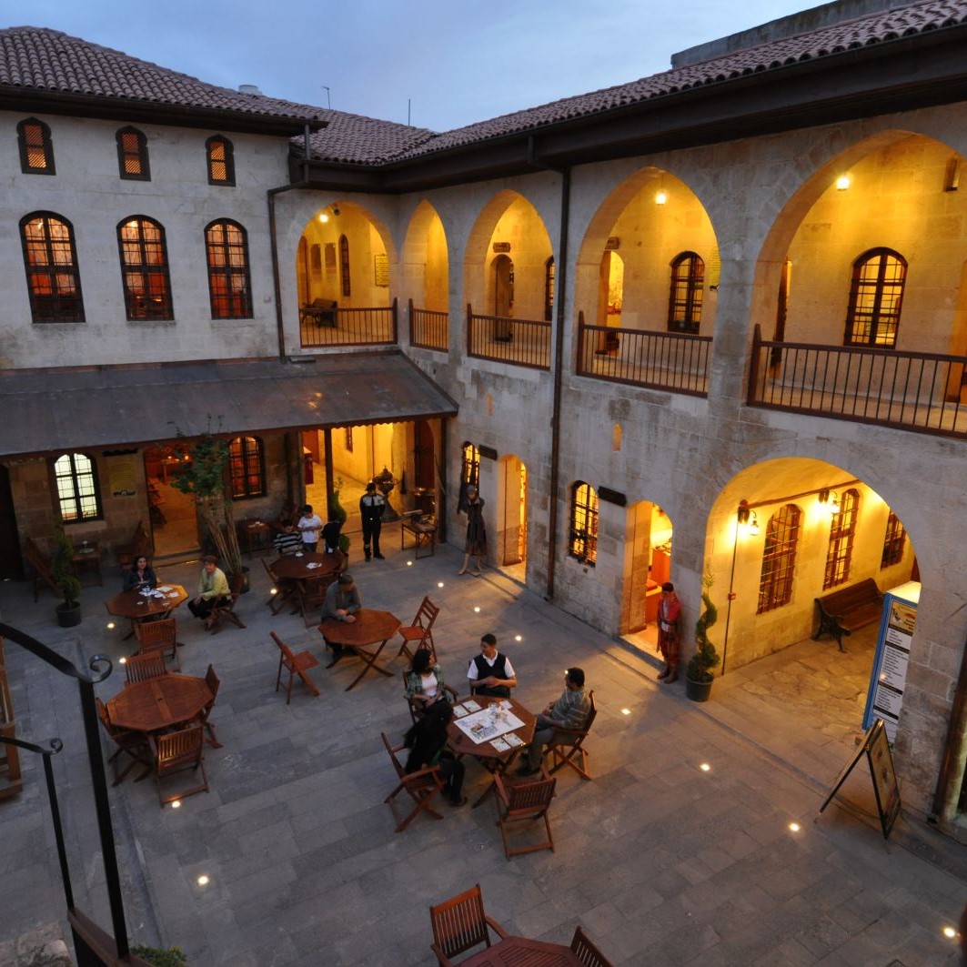 İzmir'den Uçaklı 4 Gece 5 Gün Konaklamalı Gap Turu