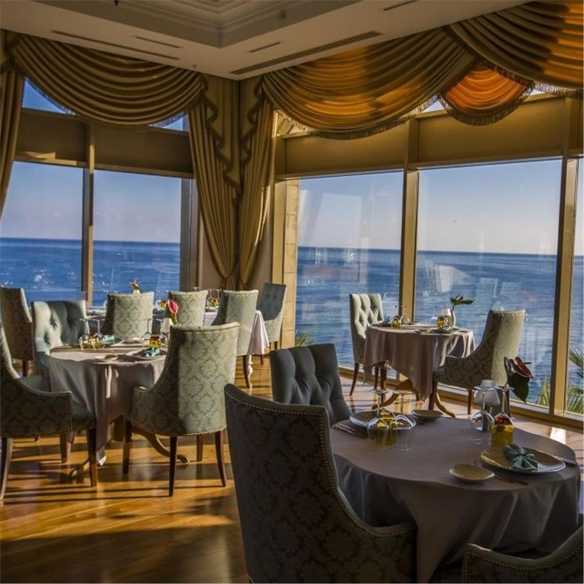 MERIT ROYAL HOTEL HERŞEY DAHIL KONAKLAMA SEÇENEKLERI